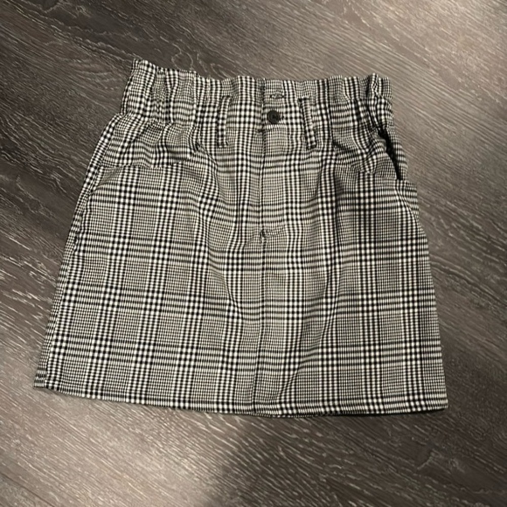 Jolt
Women’s skirt
Size Small